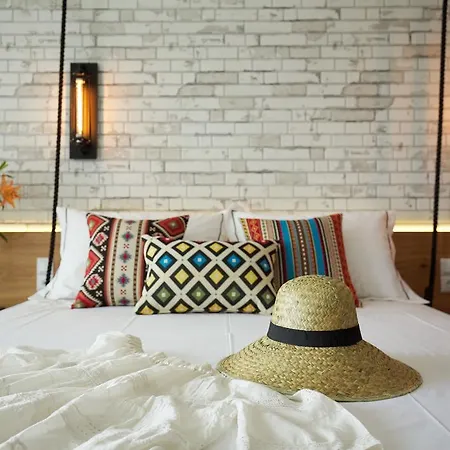 La Boheme * Limenaria (Thasos)